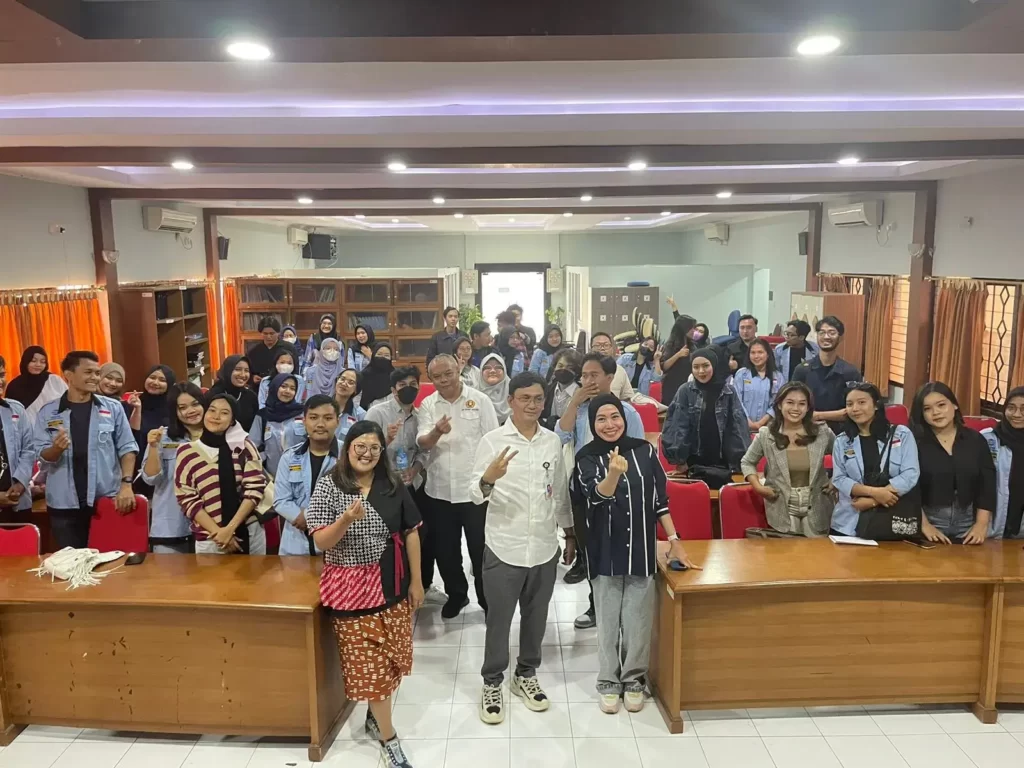 Alumni Pulang Kampus