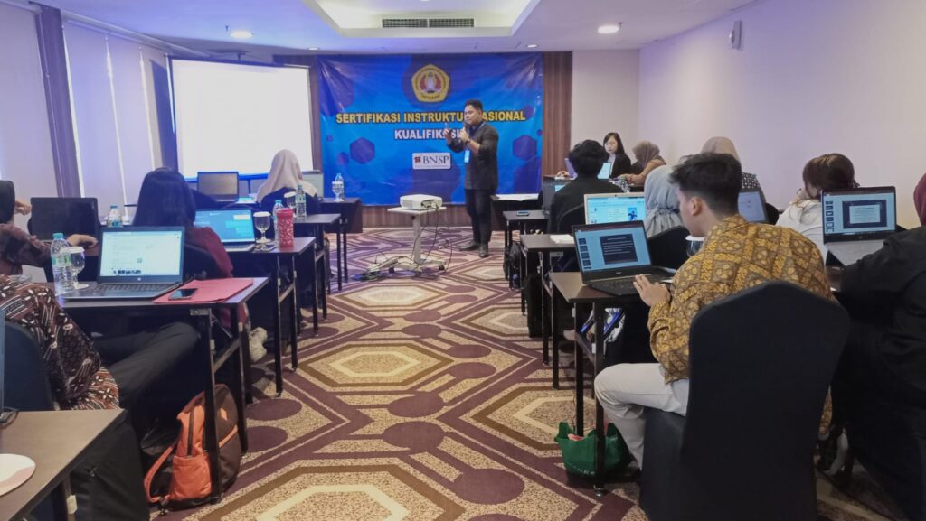 Pelatihan dan Sertifikasi Instruktur Junior K3