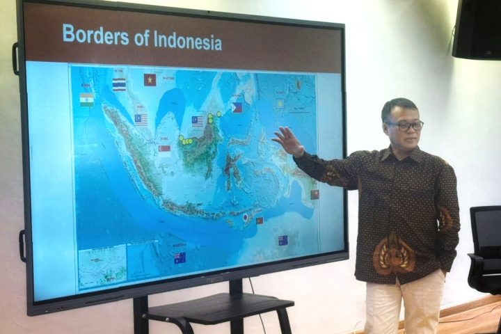 Executive Training on Border Management 2025: UPNVY Lecturer Shares Insights on Contemporary Border Issues